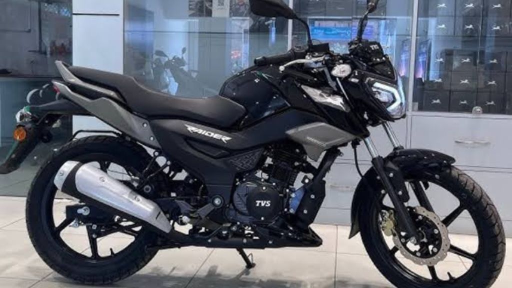 आकर्षित डिज़ाइन के लिए आ गयी है TVS Raider 125 Bike एक नए अंदाज में। आकर्षित डिज़ाइन के लिए आ गयी है TVS Raider 125 Bike एक नए अंदाज में।