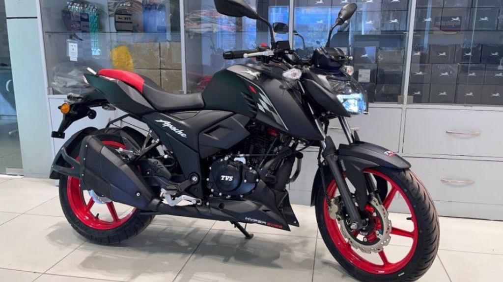 TVS Apache RTR 160 4V: तेज स्पीड, शानदार माइलेज के साथ मार्केट में मचाई धूम। TVS Apache RTR 160 4V: तेज स्पीड, शानदार माइलेज के साथ मार्केट में मचाई धूम।