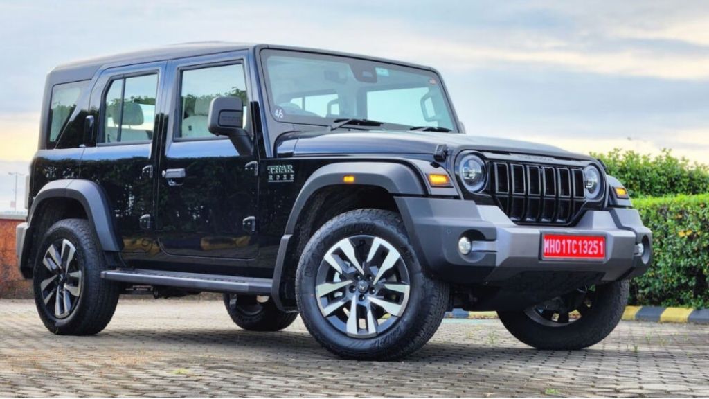 Mahindra Thar Rocks: फेमिली कंफर्ट और स्टाइलिश लुक के साथ थार ने की वापसी। Mahindra Thar Rocks: फेमिली कंफर्ट और स्टाइलिश लुक के साथ थार ने की वापसी।