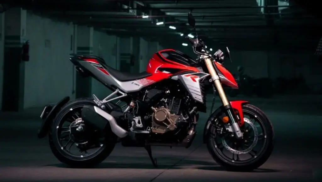 Hero Xtreme 250R में मिल रहा है शानदार लुक, माइलेज के साथ सफर होंगा जबरदस्त। Hero Xtreme 250R में मिल रहा है शानदार लुक, माइलेज के साथ सफर होंगा जबरदस्त।