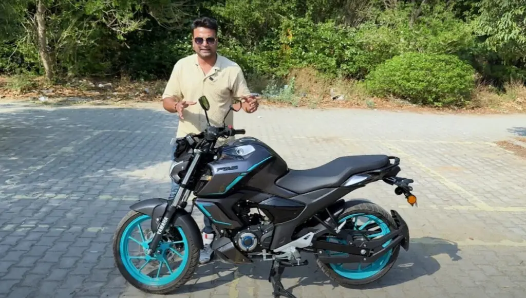 Yamaha FZ S FI: धाकड़ बनकर सड़को पर मचाएंगी तहलका। Yamaha FZ S FI: धाकड़ बनकर सड़को पर मचाएंगी तहलका।