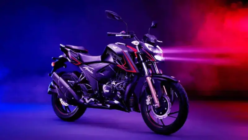 TVS Apache RTR 200 4V: 1.52 लाख रुपए में घर ले आए शानदार इंजन वाली बाइक। TVS Apache RTR 200 4V: 1.52 लाख रुपए में घर ले आए शानदार इंजन वाली बाइक।