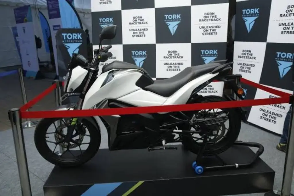 TATA EV Bike: 350किमी की रेंज के लांच हो रही है टाटा की बाइक। TATA EV Bike: 350किमी की रेंज के लांच हो रही है टाटा की बाइक।