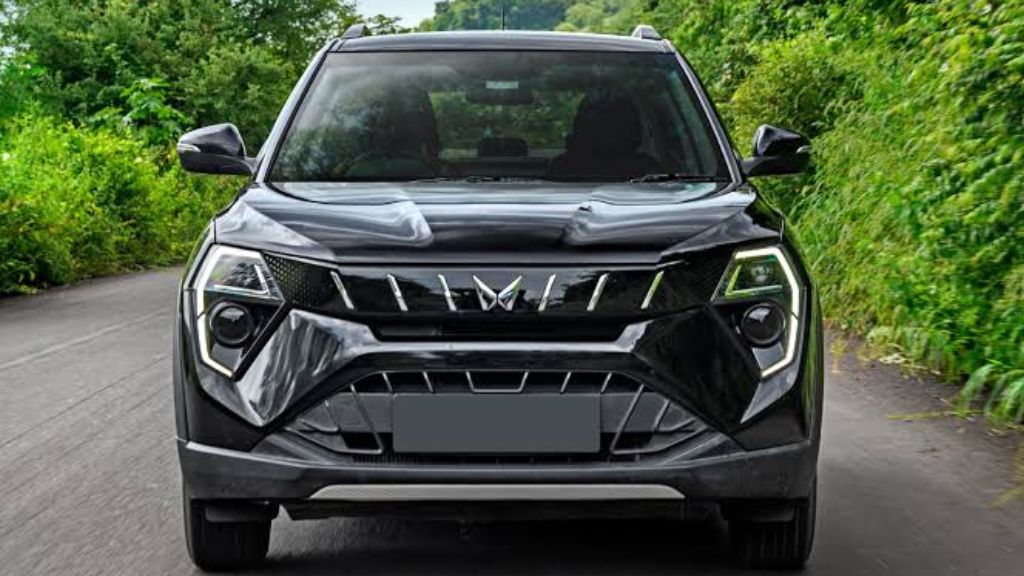 Mahindra XUV 3XO Car के नए अवतार को लेकर ग्राहकों में जगी अलग उमंग Mahindra XUV 3XO Car के नए अवतार को लेकर ग्राहकों में जगी अलग उमंग