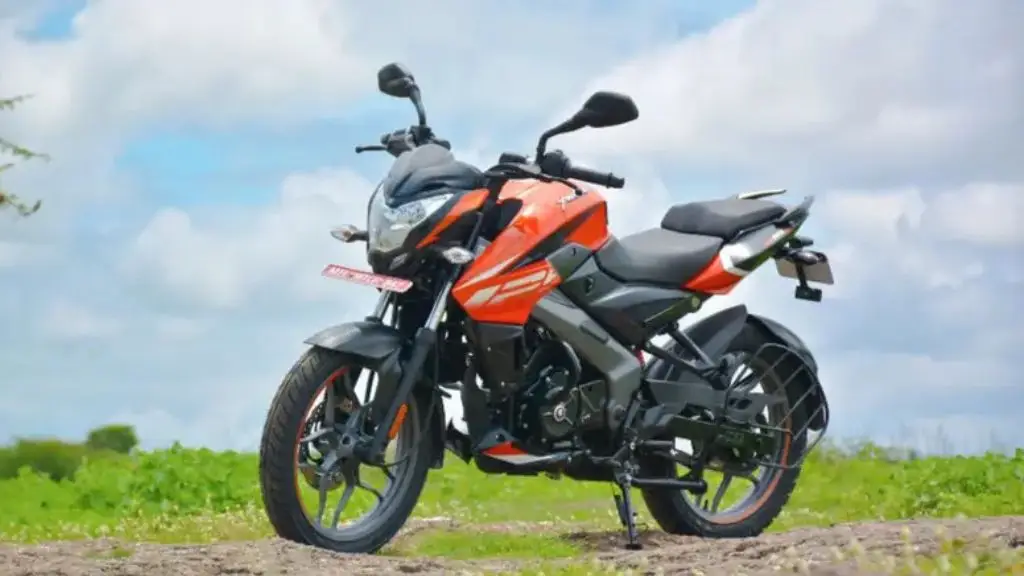 Bajaj Pulsar NS125: पल्सर को 1.05 लाख रुपए देकर ले आए घर, मिलते है खास फिचर्स भी। Bajaj Pulsar NS125: पल्सर को 1.05 लाख रुपए देकर ले आए घर, मिलते है खास फिचर्स भी।