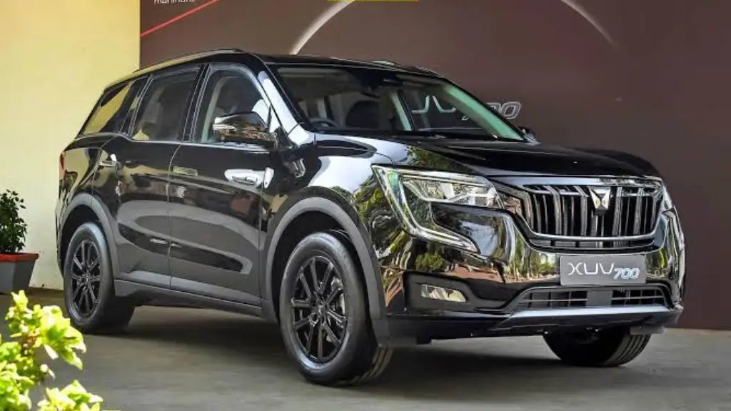 Mahindra XUV700 Facelift होने वाली है जल्दी, मिल रहे है खास फिचर्स और शानदार लुक भी। Mahindra XUV700 Facelift होने वाली है जल्दी, मिल रहे है खास फिचर्स और शानदार लुक भी।