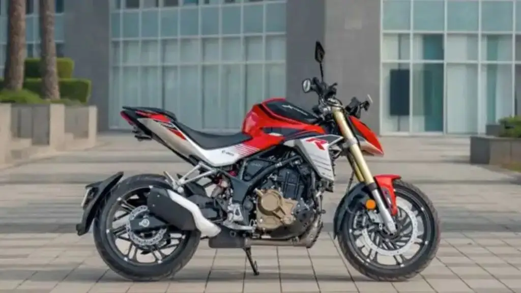 Hero Xtreme 250R आ रही है 250cc के साथ इतने रुपए में, मिल रहा है शानदार लुक। Hero Xtreme 250R आ रही है 250cc के साथ इतने रुपए में, मिल रहा है शानदार लुक।
