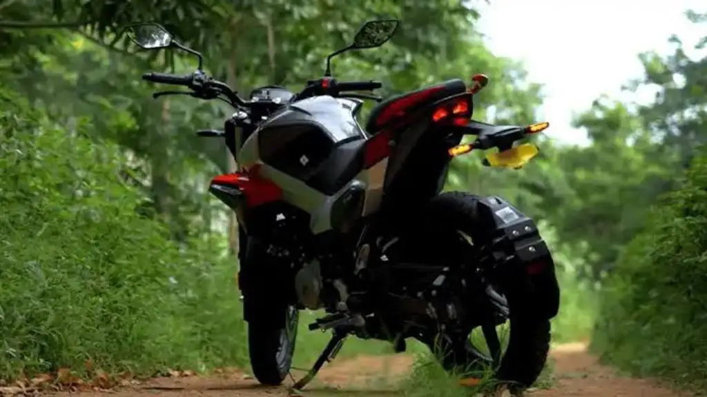 Hero Xtreme 125R सिंगल सीट वेरिएंट के साथ हुई लांच, माइलेज है इतना। Hero Xtreme 125R सिंगल सीट वेरिएंट के साथ हुई लांच, माइलेज है इतना।