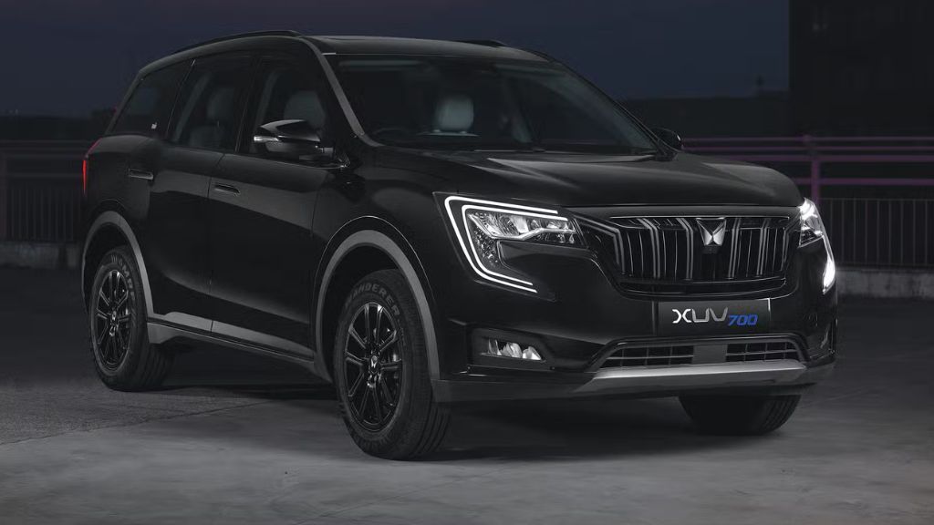 New Mahindra XUV700