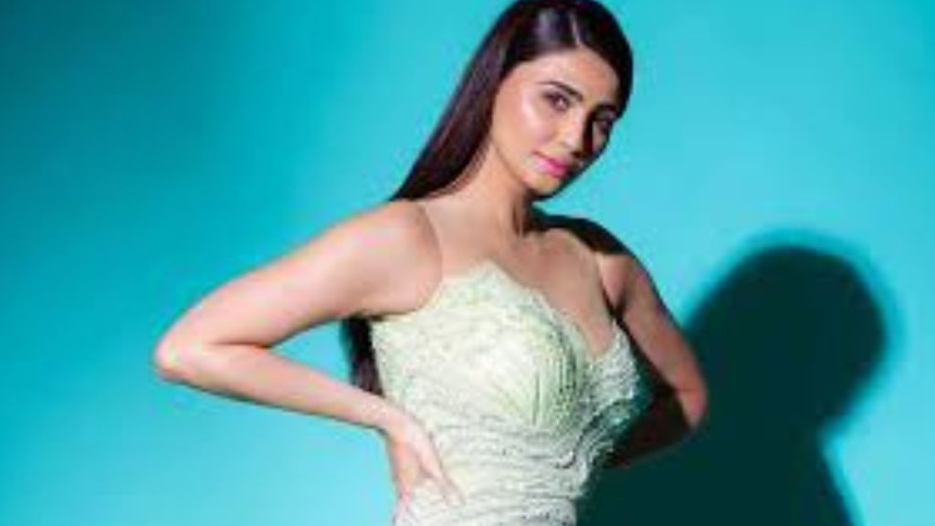 Daisy Shah Net Worth