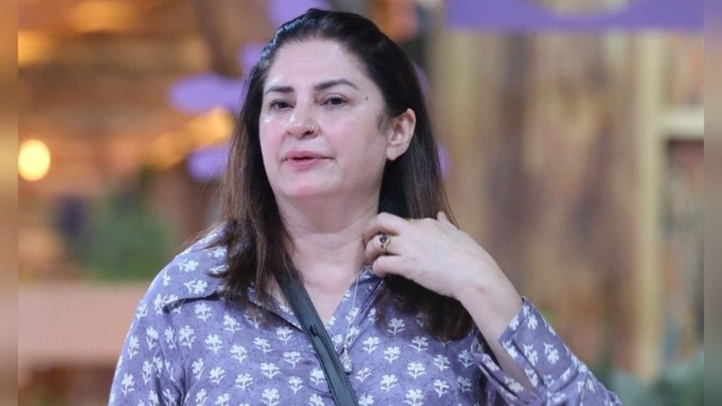 Kunickaa Sadanand Income