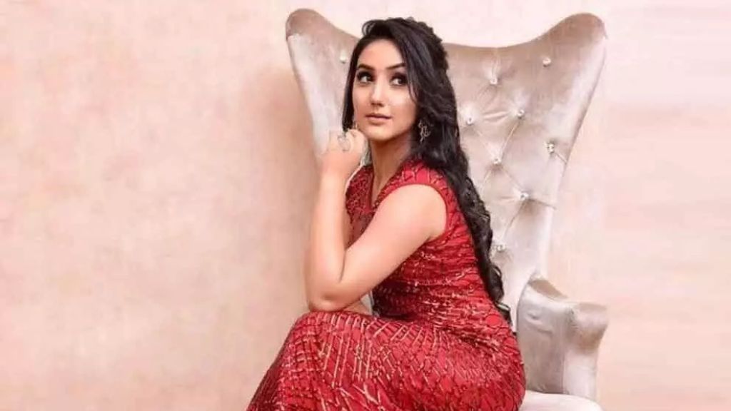 ashnoor kaur net worth