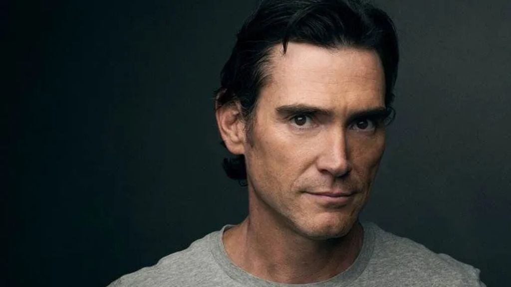 billy crudup net worth