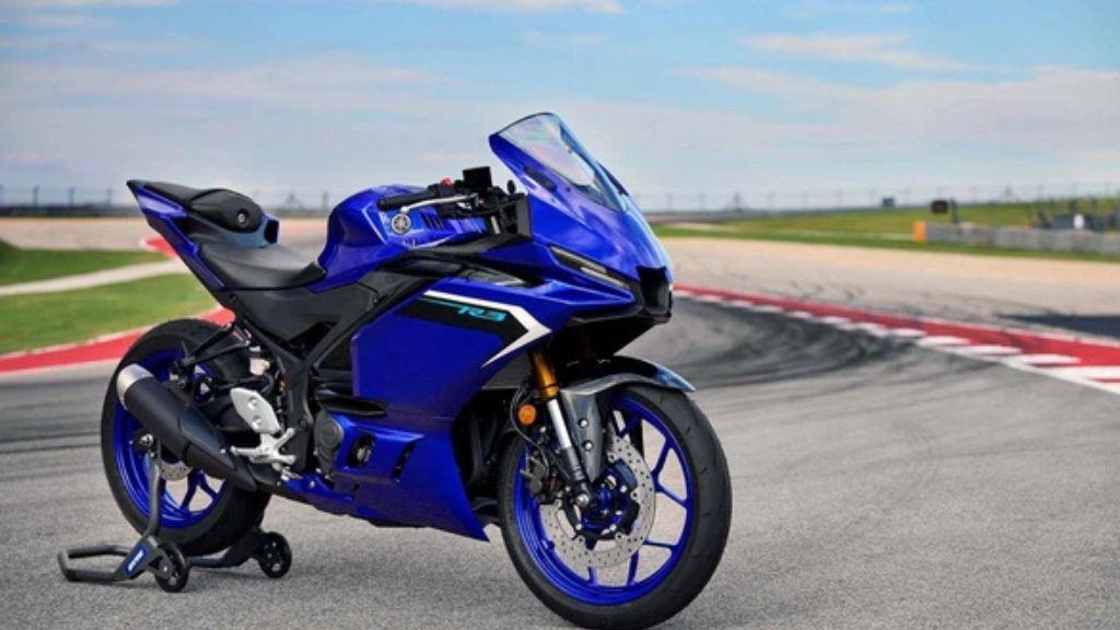 yamaha r3 price in india