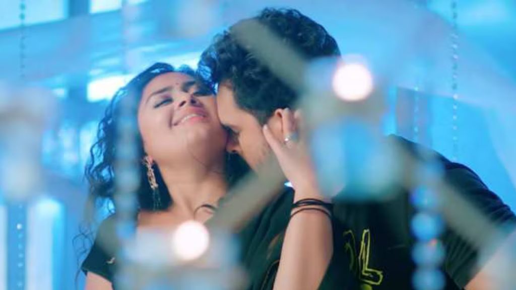 Khesari Lal Yadav Romantic scene