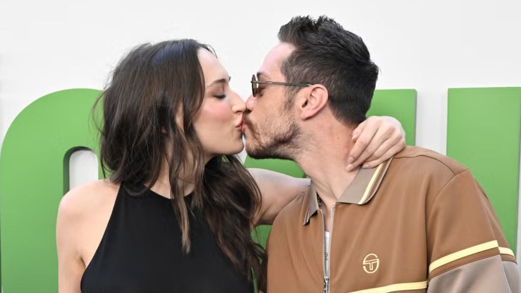 elsie hewitt bold video