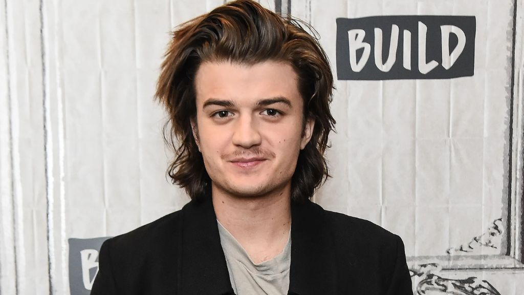 joe keery wife