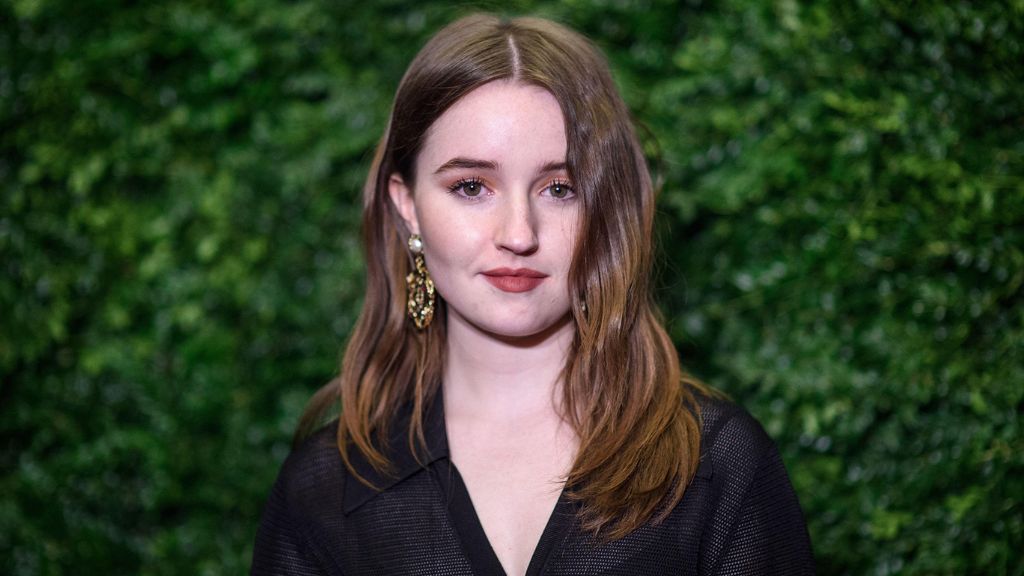 kaitlyn dever net worth