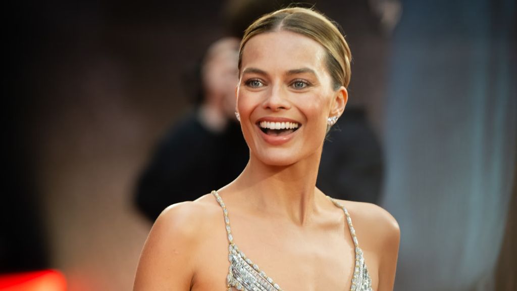 margot robbie net worth