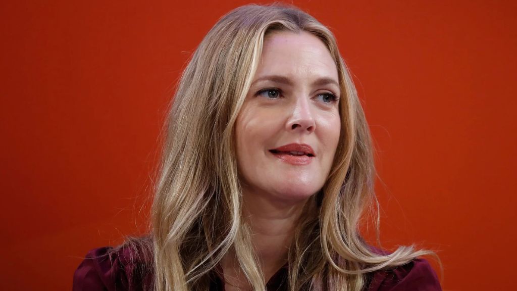 Drew Barrymore bikini video