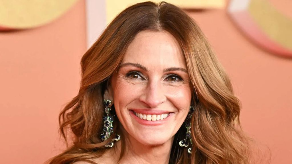 Julia Roberts biography 2026