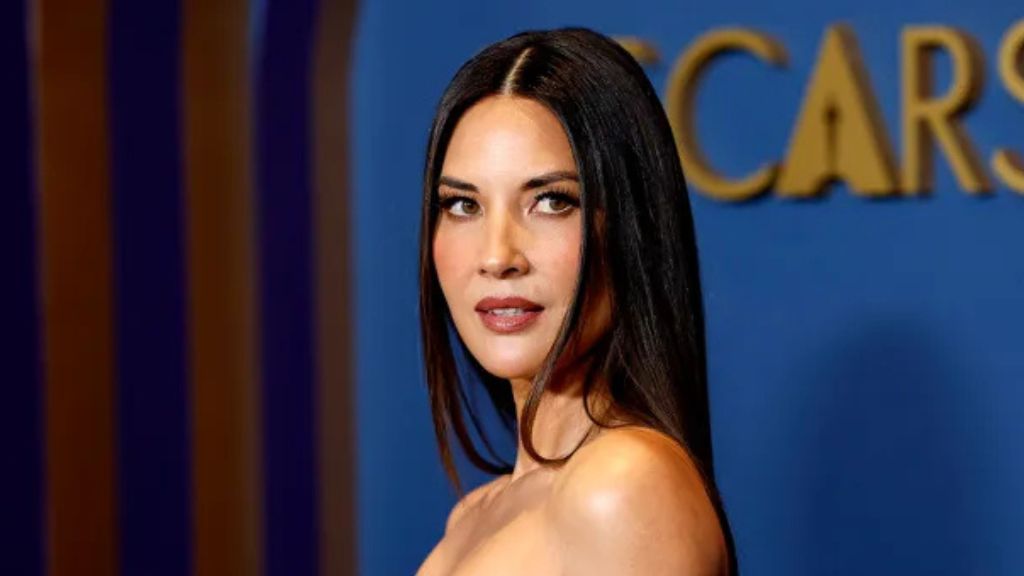 olivia munn hot
