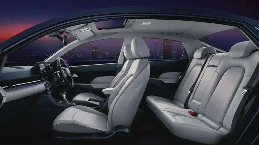 hyundai verna facelift interiors price